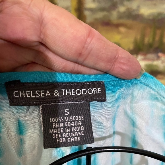 Chelsea & Theodore size small - Picture 4 of 5